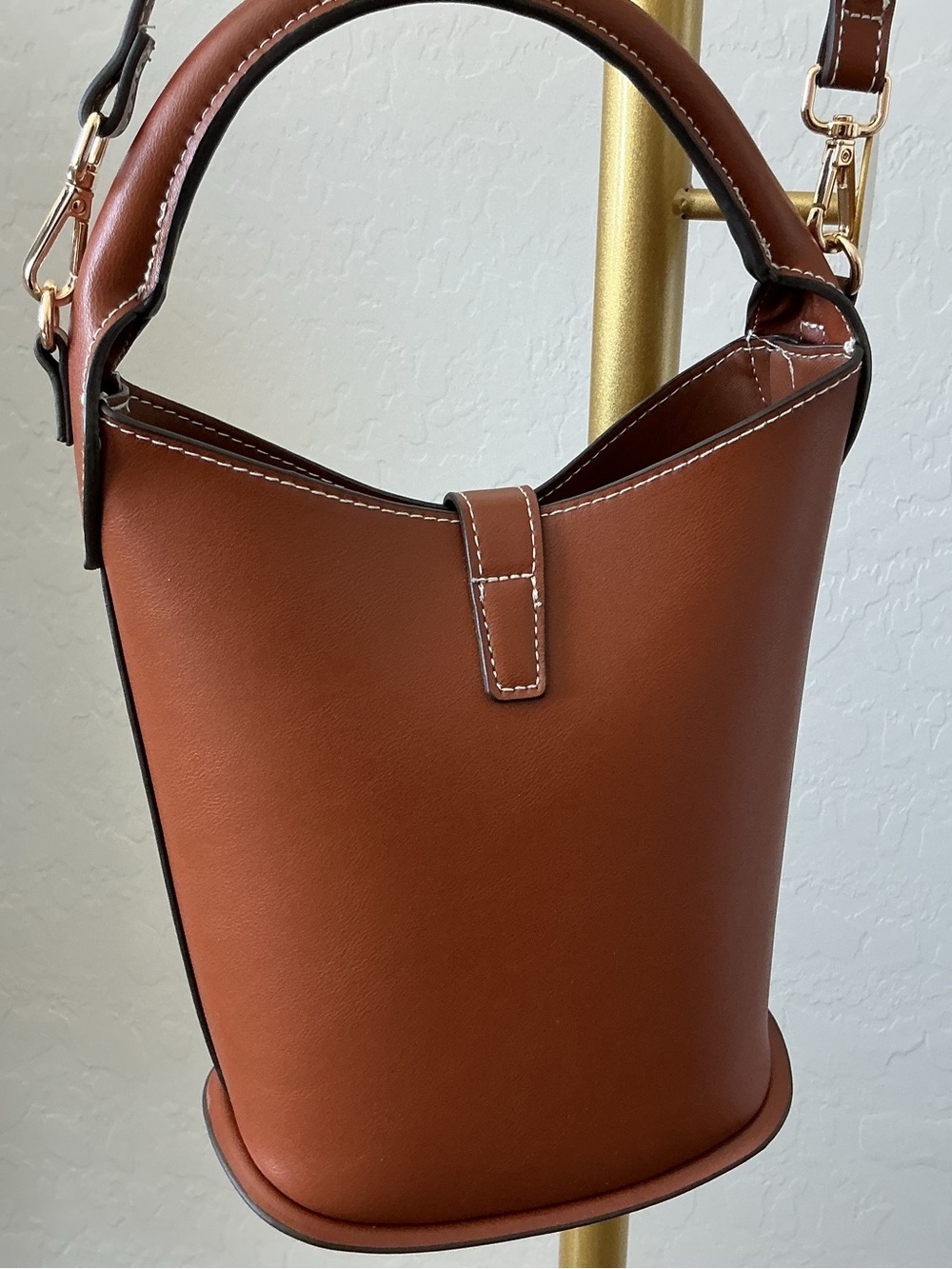 Brown Vegan Leather Bucket Bag Gold Hardware - Picture 2 of 6